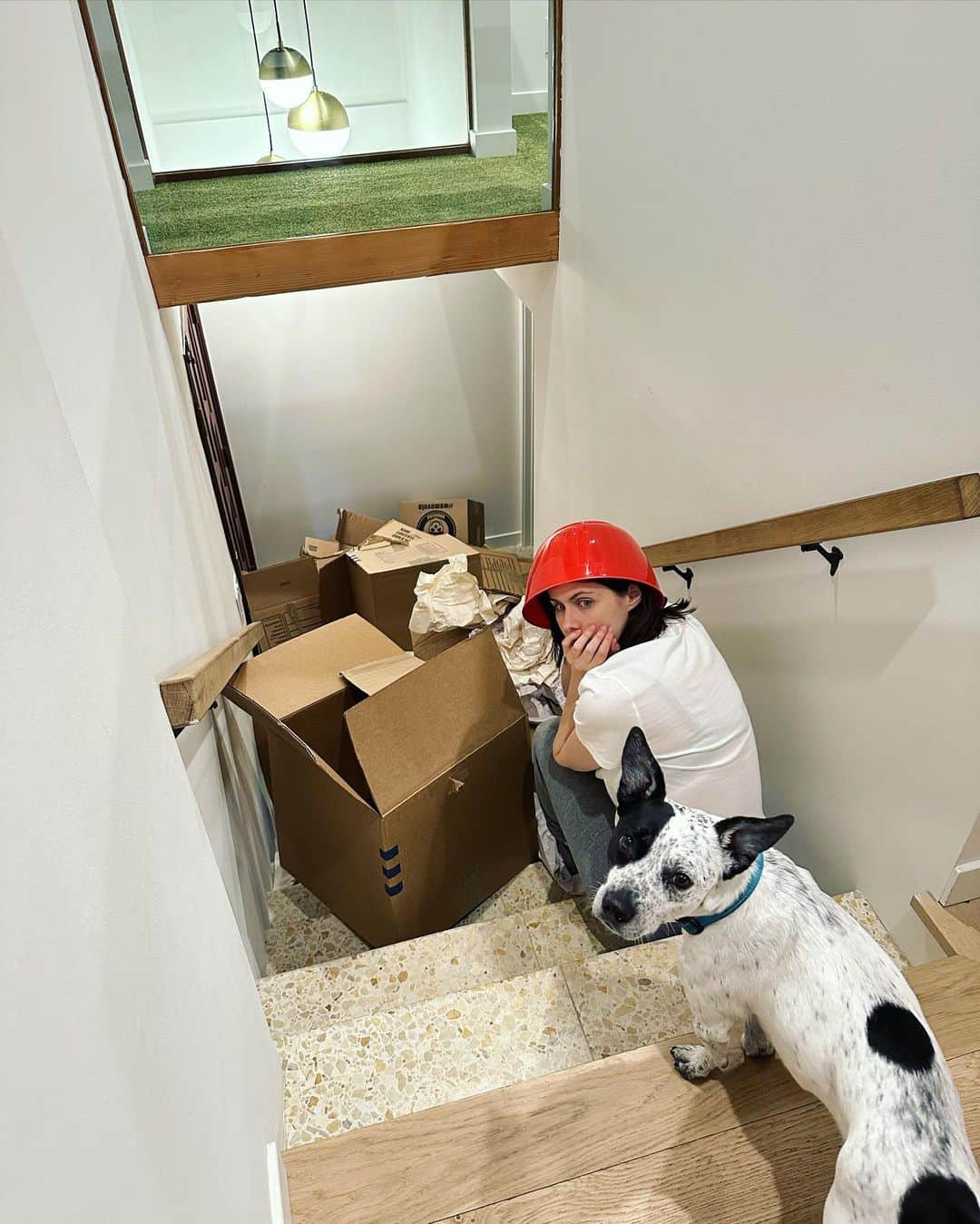 アレクサンドラ・ダダリオのインスタグラム：「Moving day」