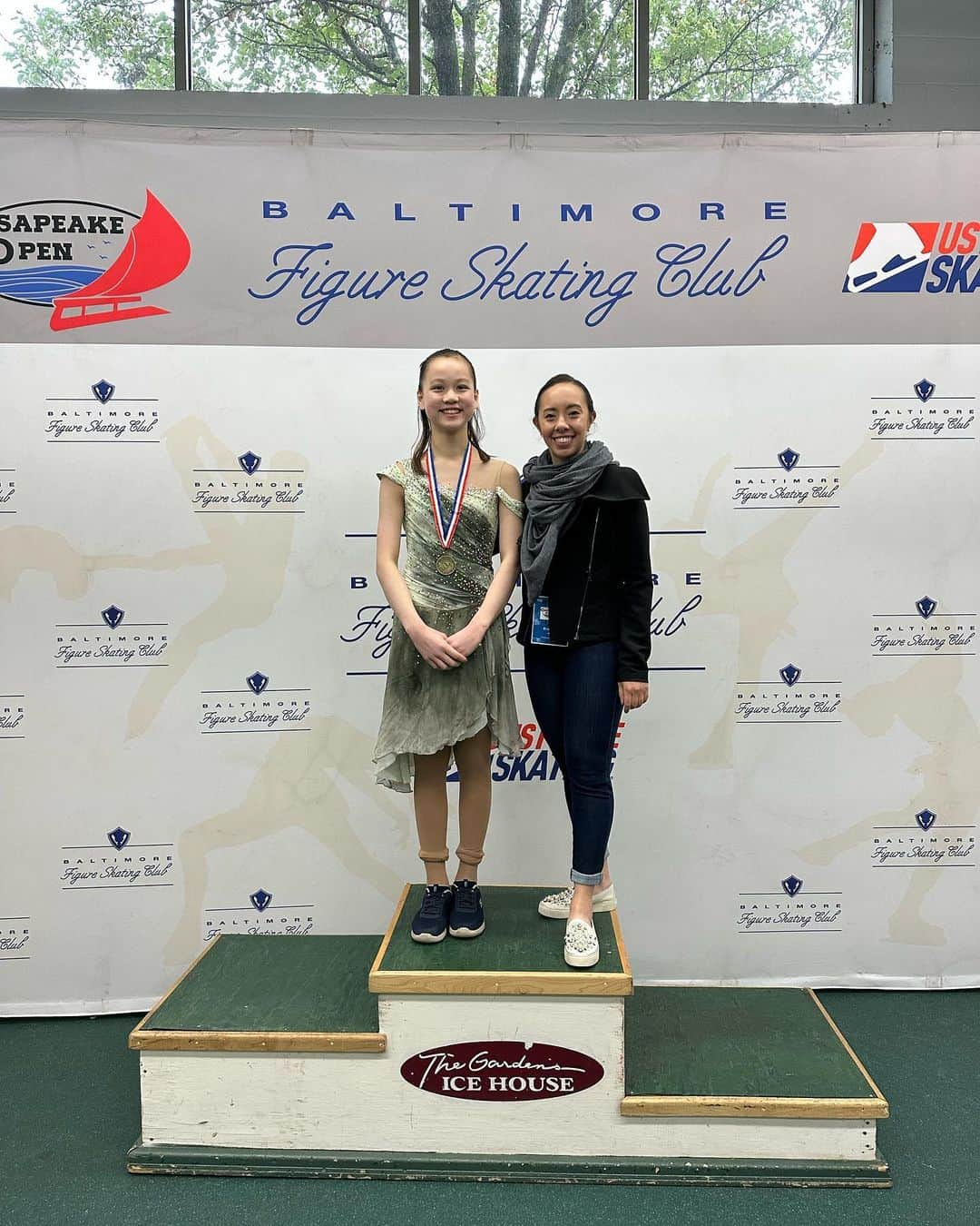 ブルックリー・ハンのインスタグラム：「⛸️🏅19.5 hours in Maryland well spent 🏅⛸️  Congratulations, Violet on new personal best scores for free dance and total score at Chesapeake today!」