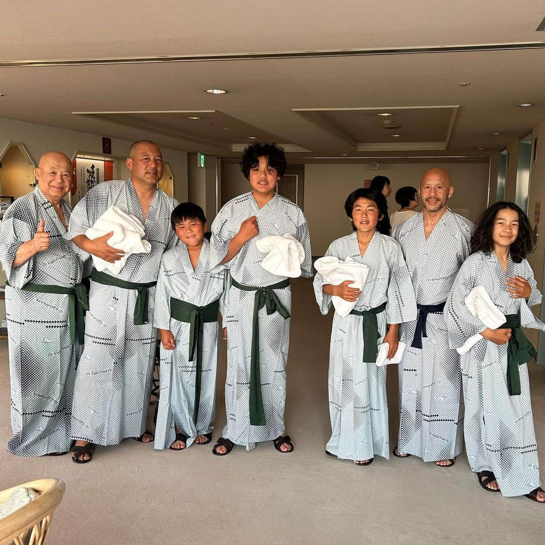 上田ユキエさんのインスタグラム写真 - (上田ユキエInstagram)「🇺🇸 Family Japan Trip 🇯🇵 前半戦。広島県〜鳥取県〜島根県〜山口県。広島原爆ドーム、大山、出雲大社、足立美術館、宮島、錦帯橋。  #family #trip #japan」6月23日 6時06分 - yukie_ueda