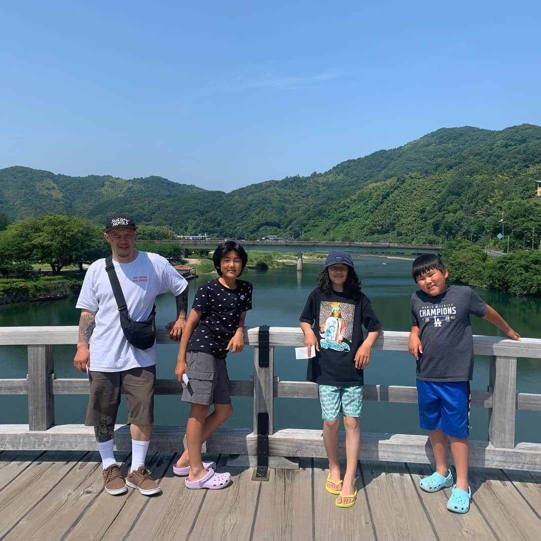 上田ユキエさんのインスタグラム写真 - (上田ユキエInstagram)「🇺🇸 Family Japan Trip 🇯🇵 前半戦。広島県〜鳥取県〜島根県〜山口県。広島原爆ドーム、大山、出雲大社、足立美術館、宮島、錦帯橋。  #family #trip #japan」6月23日 6時06分 - yukie_ueda