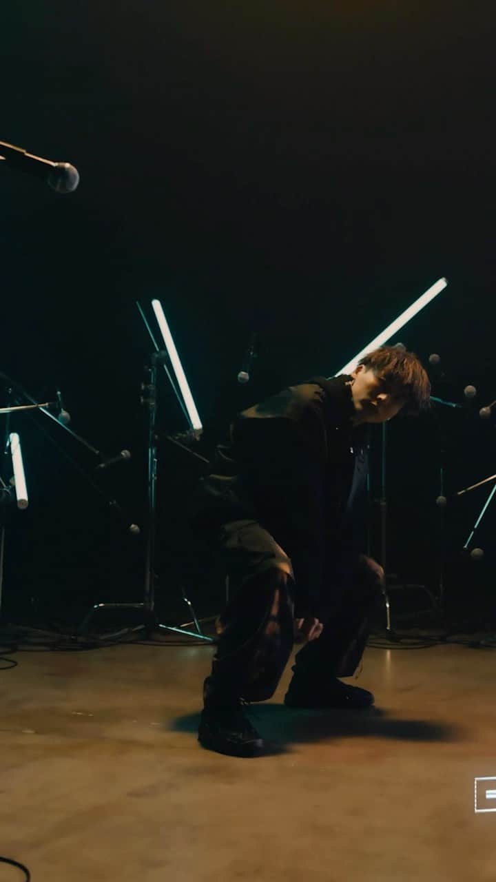 Da-iCEのインスタグラム：「#FunkyJumping / TAIKI ver. (from New Album #SCENE)  @da_ice_taiki  #エグゾプライマル #EXOPRIMAL #MV #Da_iCE」
