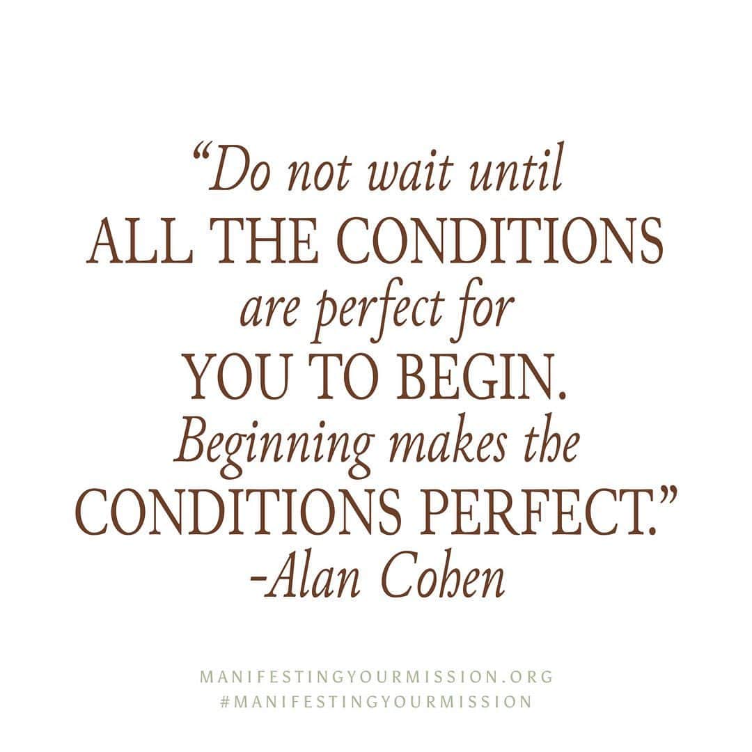ブリアンナ・ブラウンのインスタグラム：「I 🤎 this quote and here is why… ⠀⠀⠀⠀⠀⠀⠀⠀⠀ Most folks, myself included, have often fallen pray to the poison of perfectionism.  ⠀⠀⠀⠀⠀⠀⠀⠀⠀ Waiting for everything to be aligned before they are vulnerable enough to step into a risky arena.  ⠀⠀⠀⠀⠀⠀⠀⠀⠀ But nothing is gained by "sort of" doing things. Because you can say, well, I "sort of" failed.  ⠀⠀⠀⠀⠀⠀⠀⠀⠀ Like @brenebrown’s Netflix special discusses, only pay attention to the criticism of those in the arena. Not the spectators.  ⠀⠀⠀⠀⠀⠀⠀⠀⠀ You will fall down, you will get bruised, heartbroken, and feel like you’ve failed. But it is that which makes you wiser the next time. It is boldly putting yourself out there until you figure it out. That is how you create perfect conditions.  ⠀⠀⠀⠀⠀⠀⠀⠀⠀ Anything other than the pattern of trying and failing until you master whatever you want to create… is delusional.  ⠀⠀⠀⠀⠀⠀⠀⠀⠀ Need help pivoting, thriving, or holding accountability? Check out ManifestingYourMission.org under Shop.  ⠀⠀⠀⠀⠀⠀⠀⠀⠀ You got this… it’s time to begin. 🌟🤎」