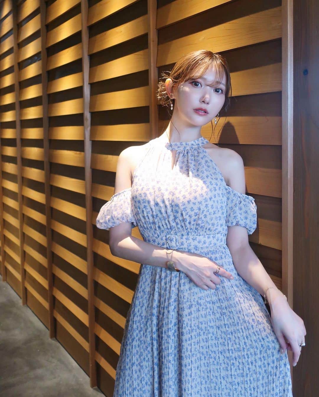 菅野結以さんのインスタグラム写真 - (菅野結以Instagram)「結以プロデュース史上最大規模プロジェクト 大進行中 at 富山 ⛑⛏💥 ⁡ この制作と撮影のため富山に通いはじめて1年超 ようやくみえてきました 完成までの密着動画もとってもらってるの🫀おたのしみに ⁡ #ゆいしふく はBloom Museのblue 💙 @crayme_official  透明感が爆誕する、通称透明人間ドレス🧊 ⁡ 華奢みえすごいしさらっとらくちんだから 新幹線移動ある日にもとてもよいの🫶🏻おきにいり ⁡ #crayme #acidbrightlove #2023ss #summerdress」7月22日 11時34分 - yui_kanno