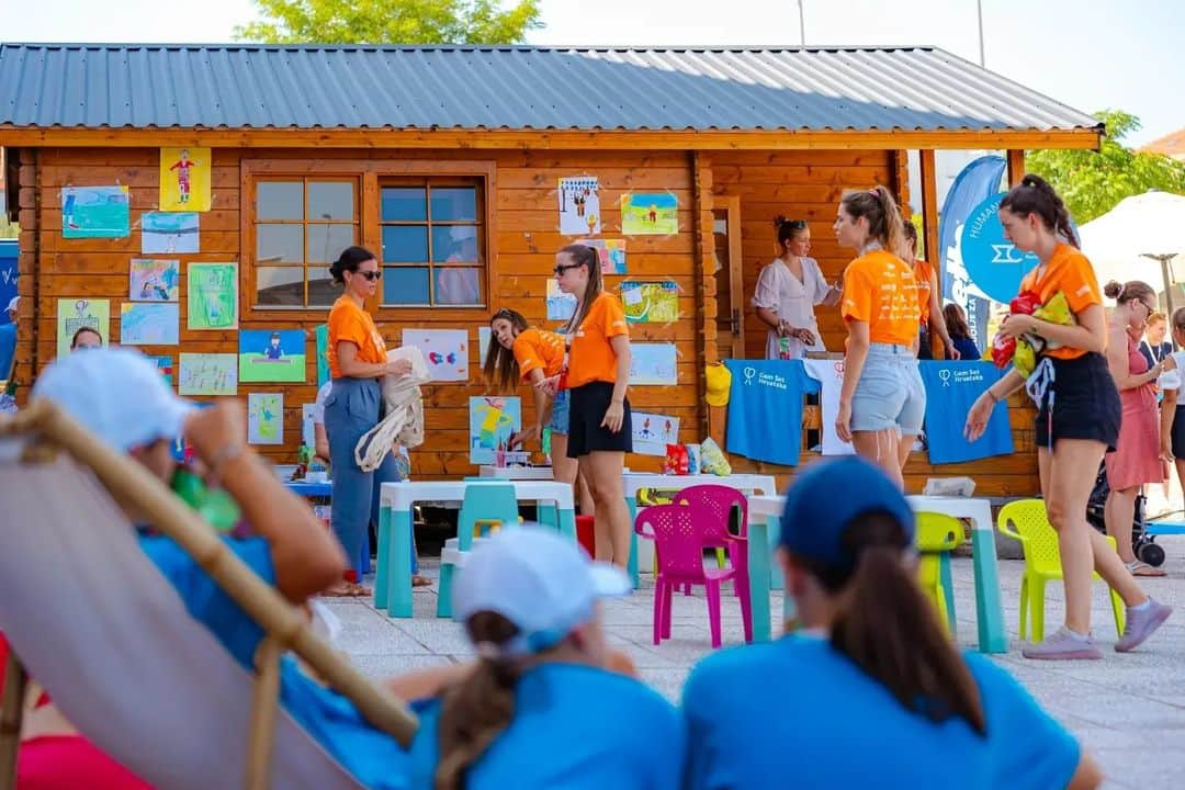 マリン・チリッチさんのインスタグラム写真 - (マリン・チリッチInstagram)「Volunteer Appreciation Post 🧡🧡 The heart & soul of #GemSetHrvatska 🎾⠀ ⠀ Veliko HVALA volonterima koji su odvojili vrijeme te svojim djelima i znanjem obogatili #GemSetHrvatska 🎾🧡⠀ .⠀ .⠀ #MCF #reachforyoursky #SoulMedals #dreambigworkhard⠀ ⠀ ⠀ 📸 📸 @envycroatia @julienduvalphoto @samirckphoto @androtasovac」7月22日 3時28分 - marincilic