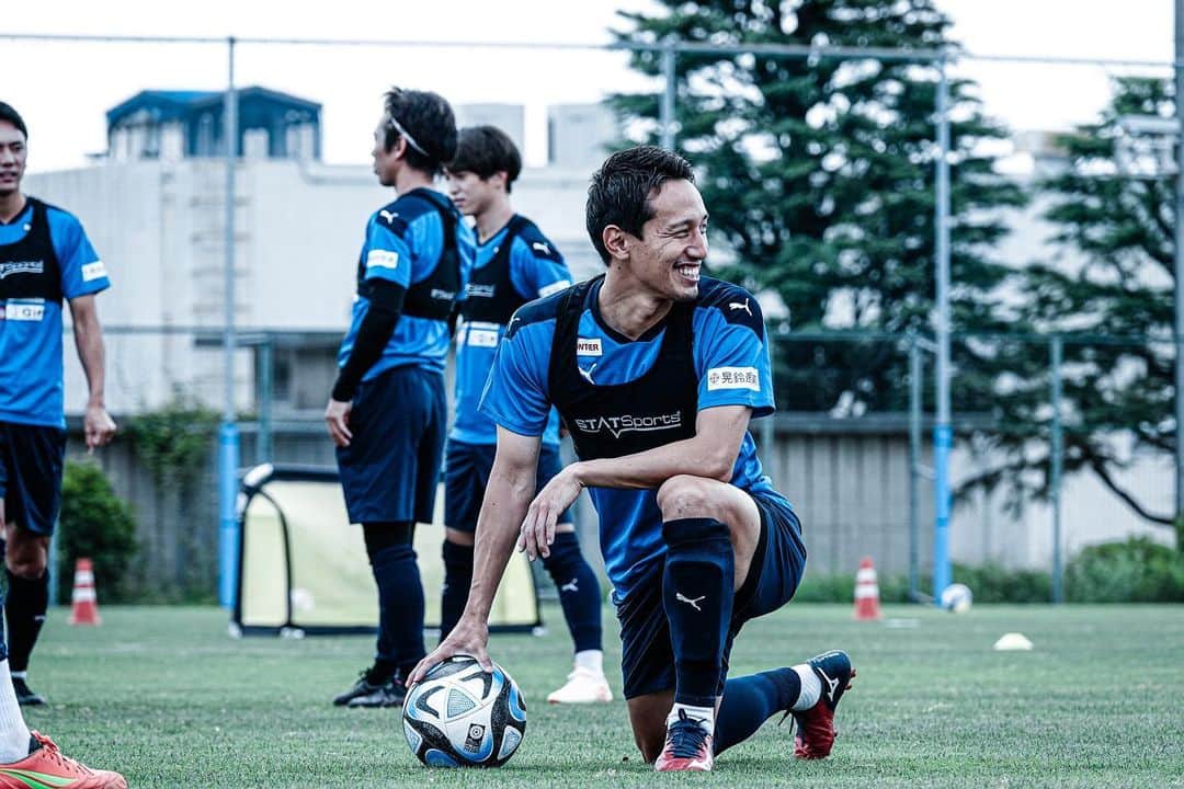 横浜FCさんのインスタグラム写真 - (横浜FCInstagram)「トレーニング再開。  #yokohamafc #横浜FC #Jリーグ #JLEAGUE #HAMABLUE」7月22日 8時00分 - yokohamafc_official