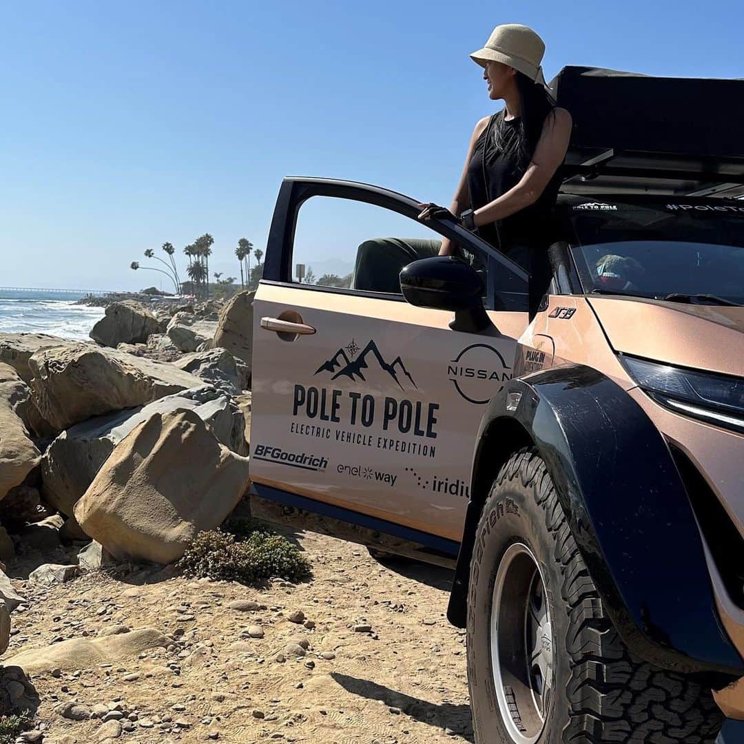 Nissanさんのインスタグラム写真 - (NissanInstagram)「A classic #RoadTrip, electrified! ⚡️ @PoletoPoleEV have been driving down the west coast of the USA 🌴🌎  #Nissan #NissanAriya #PoletoPoleEV」7月24日 0時05分 - nissan