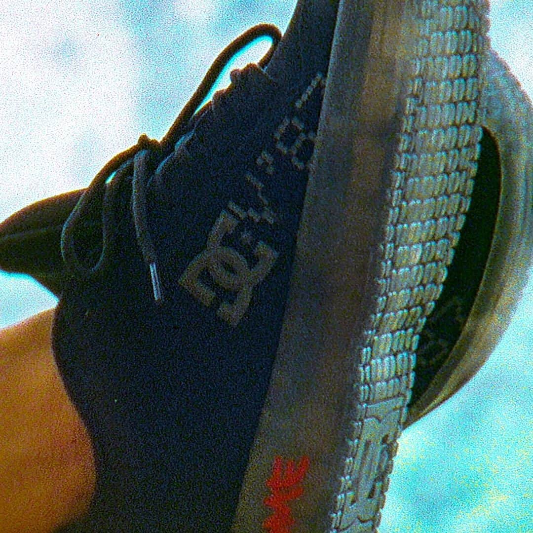 DCシューズのインスタグラム：「DCV'87 LYNX by Lucien Clarke - available tomorrow. 9AM PDT.  @lucienclarke @darkclarke87views    📷: @julianklincewicz」