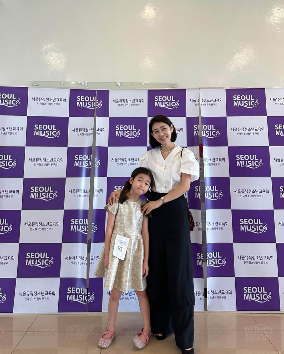 パク・タミのインスタグラム：「- 너의 두번째 콩쿨!  준비하느라 고생많았어 우리 주하.  ‘엄마, 결과 언제 나와요?' ‘글쎄~ 근데, 엄마는 결과보다 너의 과정에 상을 주고 싶어~’ 투정없이 최선을 다한 태도와 끈기! 정말 멋있었어!」