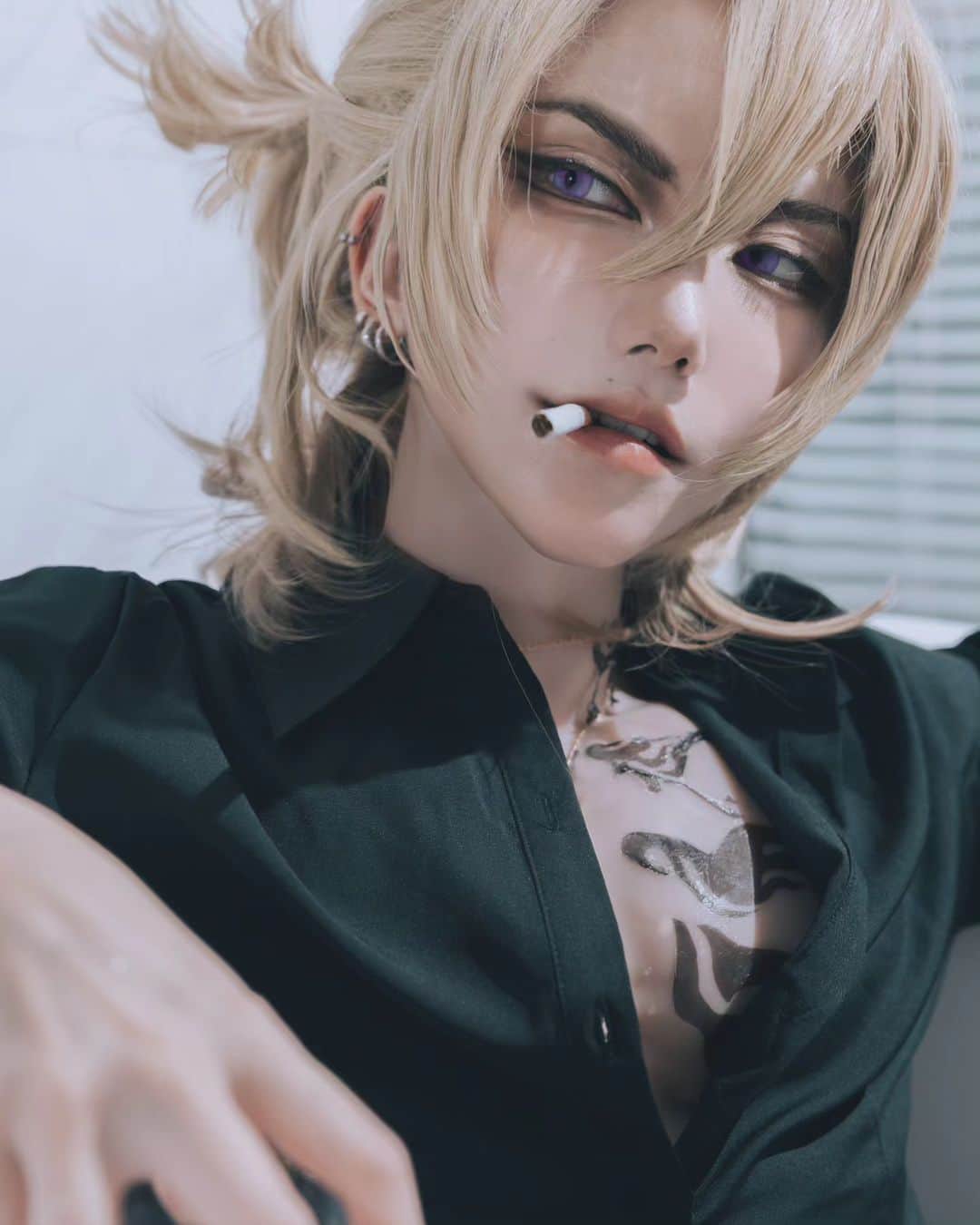 ひかりんのインスタグラム：「This year for my birthday I gave myself these Luca photos 😌 like ... Are we not gonna talk about those BoOBaS ???  Hope you like them as much as I enjoyed cosplaying him 💛 Photo|@lizespero   #luca #lucakaneshiro #lucatuber #vtuber #cosplay」