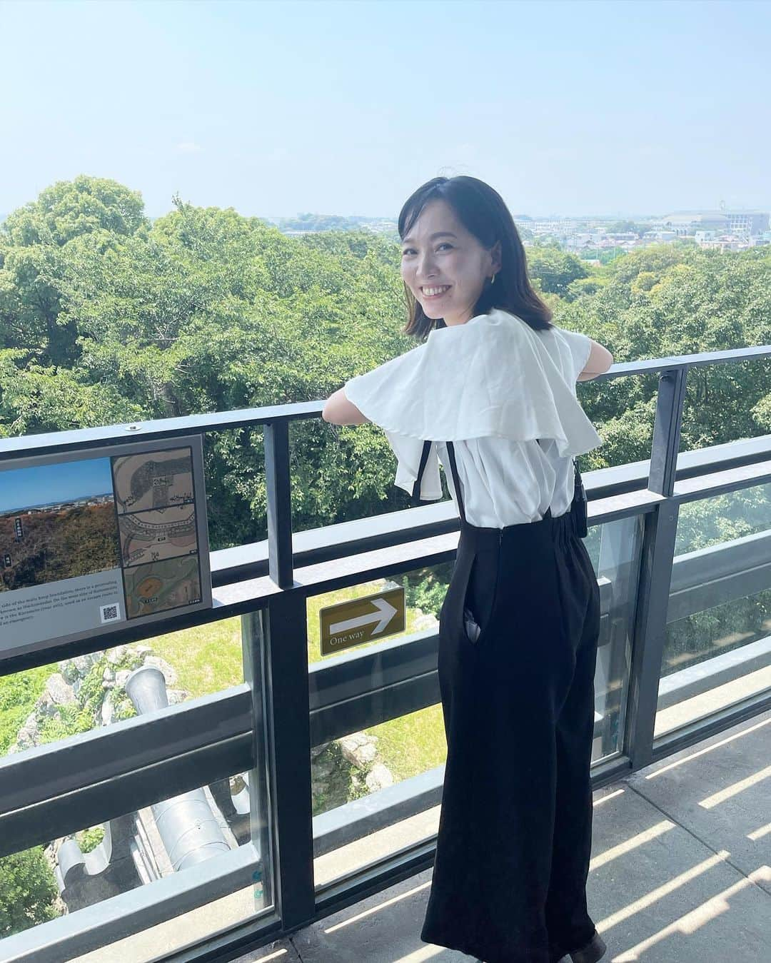 荒木麻里子のインスタグラム：「#浜松城 🏯 またの名を出世城。 出世出来るかな🙃笑 . . . #浜松観光 #浜松市 #徳川家康ゆかりの地 #徳川家康 #城めぐり #discoverjapan #japan #japantravel #japantrip」