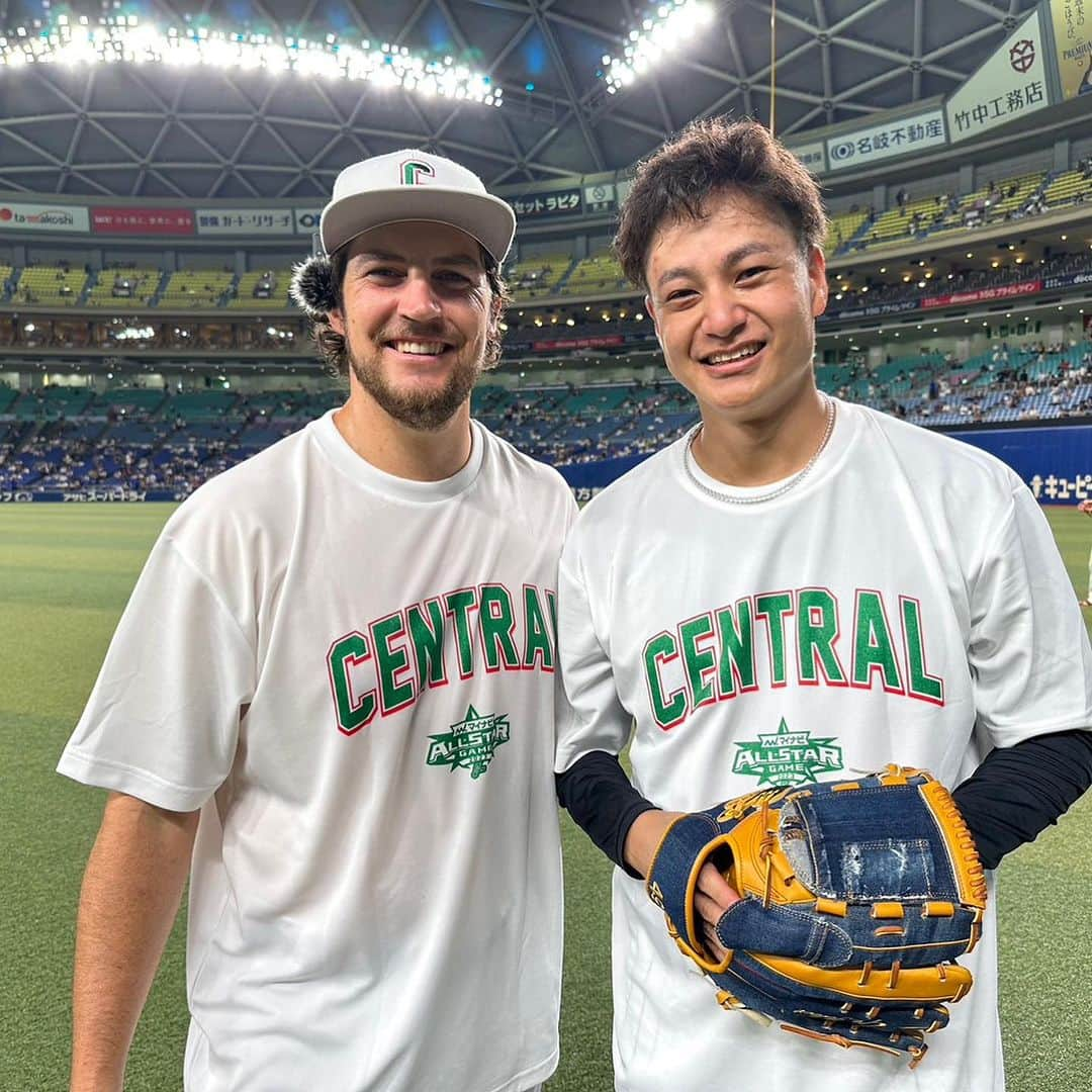 トレバー・バウアーさんのインスタグラム写真 - (トレバー・バウアーInstagram)「The NPB all star game is something I’ll never forget. Beyond grateful to be apart of it, thanks to all the fans and players who made it so special⚔️⭐️」7月22日 8時16分 - baueroutage