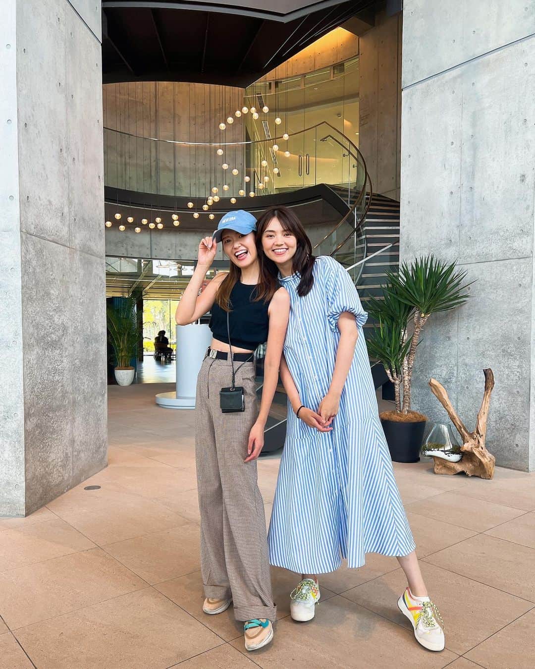 高原愛のインスタグラム：「先日、みえちゃんと久しぶりに一緒にゴルフ行ってきました💖⛳️🏌️‍♂️ 今年の夏のゴルフは暑さが辛いけど、緑と青空に囲まれてのゴルフは最高でした💖💖💖  #golf#golflife#ゴルフ女子#ゴルフコーデ#⛳️#🏌️‍♂️」
