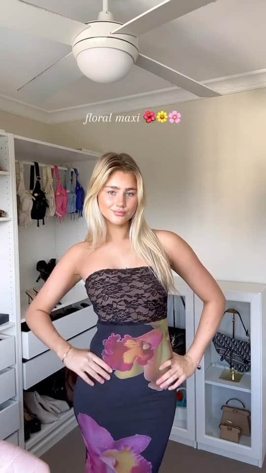 のインスタグラム：「Our girl, @sophadophaa_ styles her latest Tiger Mist ‘fits. 💌 Tap to shop her look!」