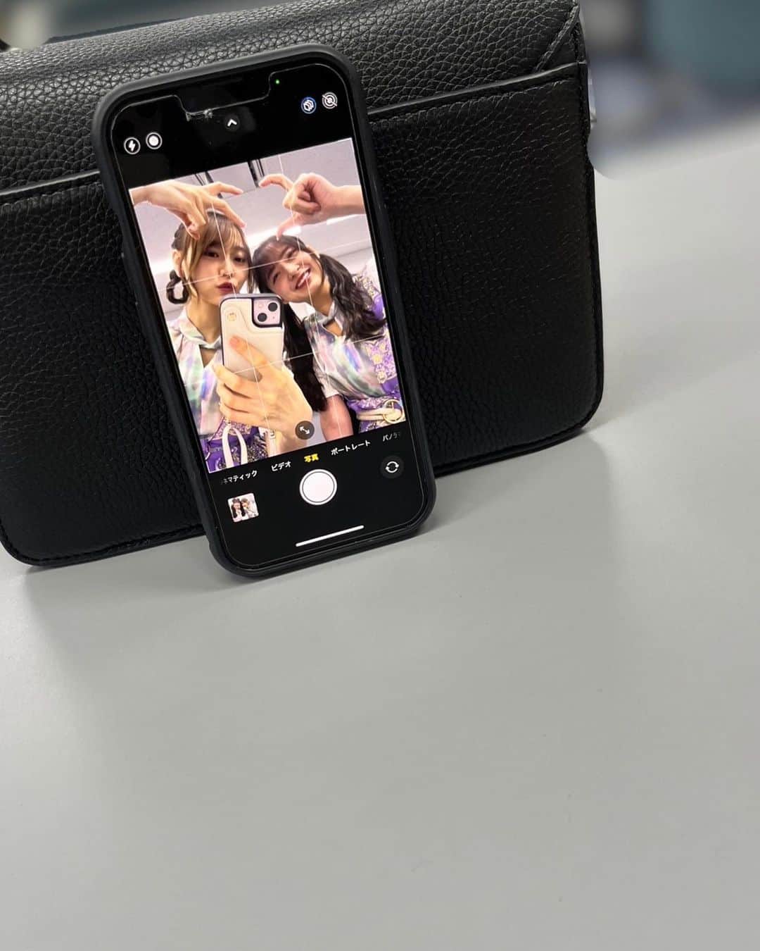 金川紗耶さんのインスタグラム写真 - (金川紗耶Instagram)「弓木奈於集！！！  #乃木坂46  #金川紗耶  #弓木奈於  #sayagram  #ツーショット  #いろんな方法で写真撮ってます #映える写真の撮り方教えてください  #カメラ  #📷」7月22日 8時54分 - saya.kanagawa_official