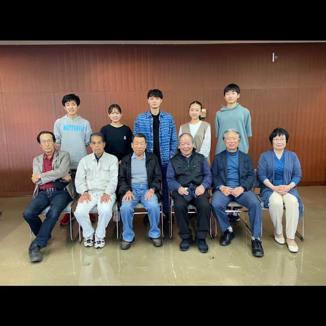 磯村勇斗のインスタグラム：「.  本日舞台本番  一瞬一瞬を噛み締めて楽しんで  いってきます  僕の宝写真」