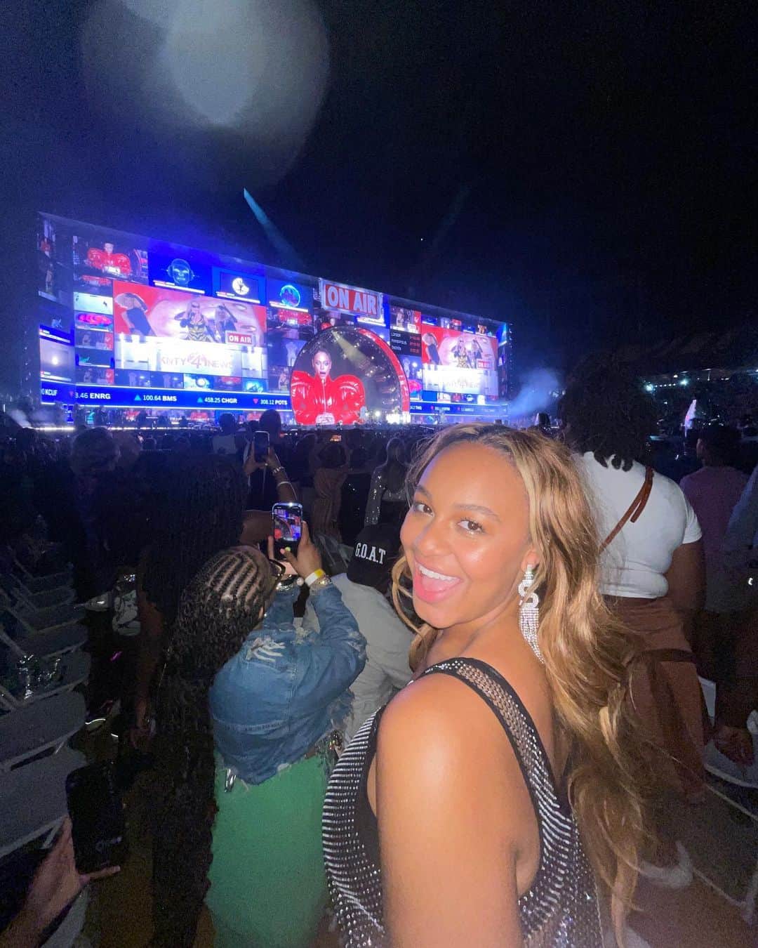 Nia Sioux Frazierさんのインスタグラム写真 - (Nia Sioux FrazierInstagram)「Can cross the Renaissance World Tour off my bucket list✔️」7月22日 9時27分 - niasioux