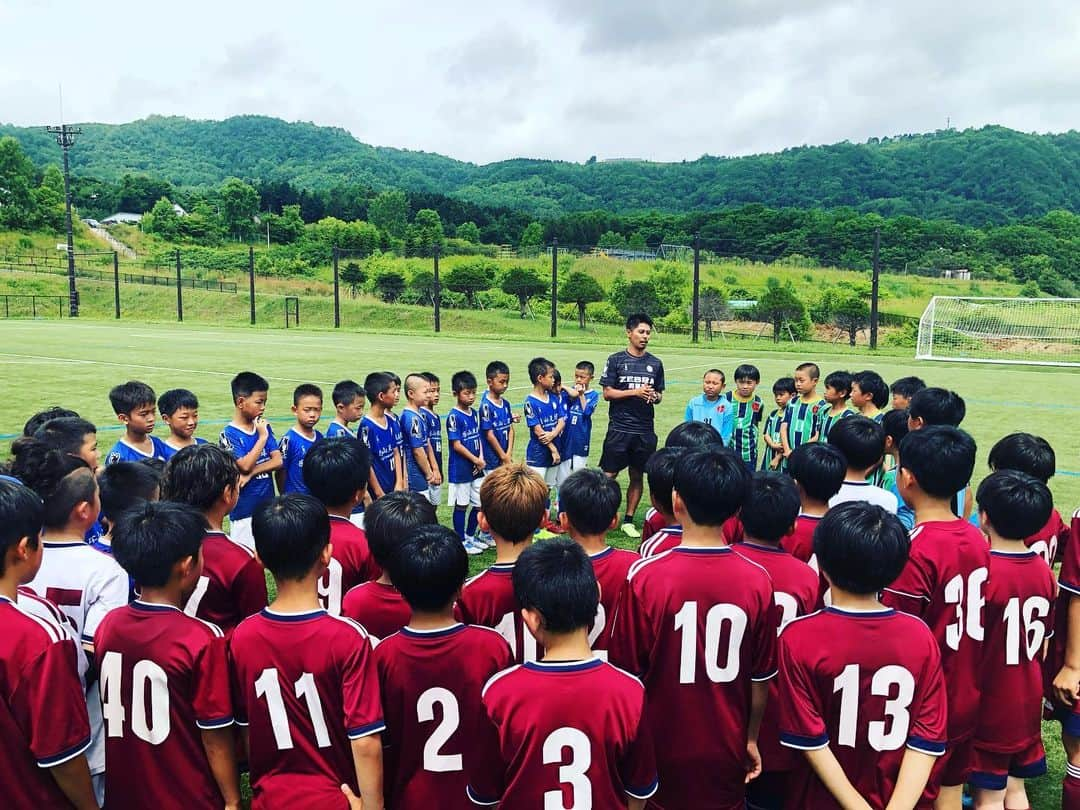 楽山孝志さんのインスタグラム写真 - (楽山孝志Instagram)「充実した9日間 2023年TCF北海道サマーキャンプ無事終了致しました! ホテルとグランドの予約、並びに送迎までして頂いた洞爺湖観光課の皆さま、そして交流戦の手配、試合チケット、トレーニング見学をアテンドして頂いたコンサドーレ札幌の皆様大変お世話になりました！ 次回また皆様にお会いできるのを楽しみにしております！ 9日間ありがとうございました！ #北海道  #日本  #洞爺湖  #札幌  #コンサドーレ札幌  #jリーグ  #tcf楽山サッカー塾  #深センサッカースクール #日本人 #サマーキャンプ  #自然  #nature  #lake  #summer  #toya #sapporo  #football  #足球  #夏令营」7月22日 9時44分 - takashi.rakuyama