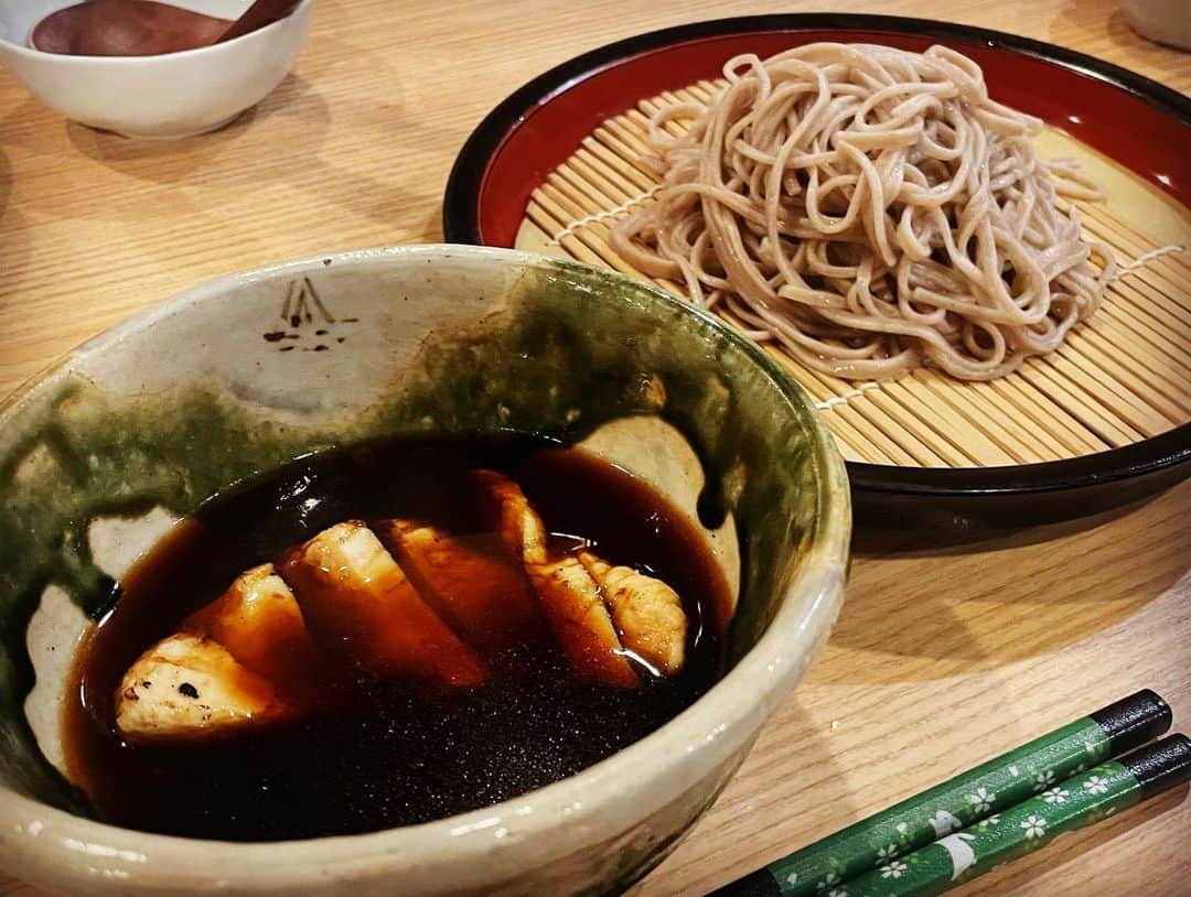 山本ひかるさんのインスタグラム写真 - (山本ひかるInstagram)「ぜ〜んぶ美味しかった( ･.･) /🩷 出てくる小皿もうさぎさんで可愛いかった🐇 京都の美味しいお店はお皿が全部めちゃオシャレで可愛くてお皿まで料理だぁ と思いますまる  #京都 #京都グルメ #卯今 #二条城 #kyoto #japan #kyotojapan」7月22日 9時49分 - hikaru0228yamamoto