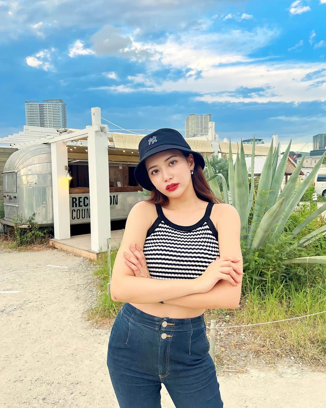 さゆりさんのインスタグラム写真 - (さゆりInstagram)「昨日、えびすじゃっぷさんの ハニトラ企画の動画 上がりましたね♡  皆さん後編もお楽しみ...🫶♥︎♥︎♥︎ 前編の感想も待ってるよ〜✨  お写真は、 豊洲にあるお洒落なBBQ🍖♥︎♥︎♥︎  @wildmagic_therainbowfarm   この時期いちばん夏を感じるのって やっぱりBBQだよね🥩♡笑  お昼で外でBBQするのって少し暑いけど 夜もお洒落な雰囲気のBBQ会場で こことってもお洒落だった〜🤤！  最近お洋服は断然 @shein_japan ばっかりです♡笑  #豊洲　#豊洲グルメ #豊洲カフェ  #bbq #bbqlife #バーベキュー #コーデ　#ファッション　#おしゃれ #お洒落さんと繋がりたい」7月22日 10時11分 - sayuri__offi