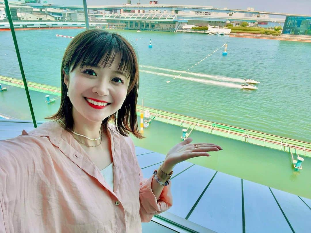 AKIさんのインスタグラム写真 - (AKIInstagram)「. . ボートレース福岡🚤✨ . 盛大に負けてしまったぜ！！ けど、なんか気持ちはハッピー？ そらくらい楽しかった✌︎ . きっとまたどこかで出演予定 なのでよろしくです♡ . . あ、いっちゃく先(@donpi_morimoto) Instagram頑張るってよ！ 皆さんフォローしてね♪ . . . #ボートレース#ボートレース福岡 #世界水泳い#いっちゃく先生 #盛大に負け夏#うむ#悪くない #これもまた人生#笑 #また次がんばろー」7月22日 10時20分 - aki_dosu