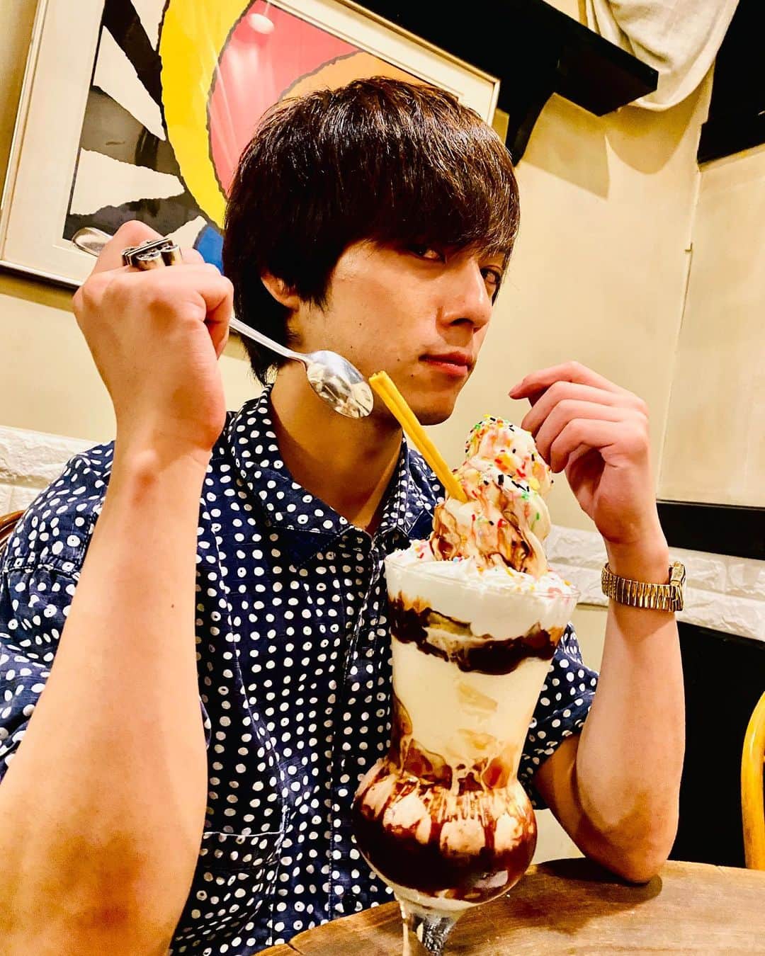 永田崇人さんのインスタグラム写真 - (永田崇人Instagram)「パフェ食べてる 暑いですね。  CIAの配信イベントも近づいてきてますよー😊」7月18日 13時57分 - takato0827