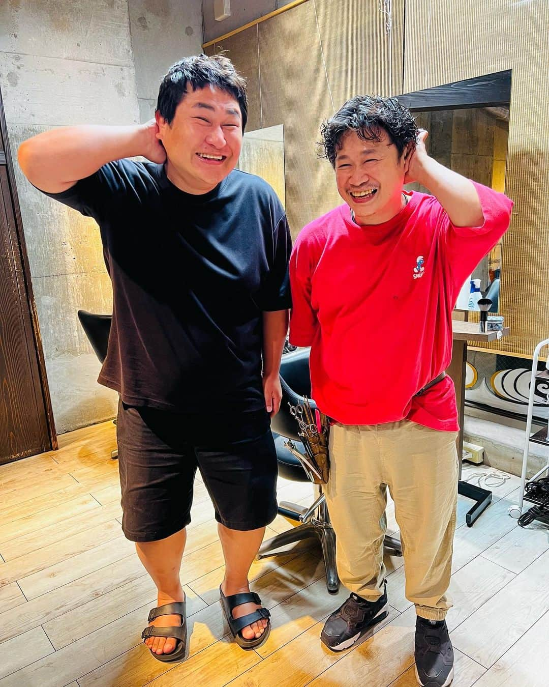 のりさんのインスタグラム写真 - (のりInstagram)「地元の後輩、平嶋くんのお店 「チッポラ」練馬店にて人生初のストレートパーマ♡ 緊張気味な僕に、気さくに話しかけてくれて楽しくパーマることが出来ました♪ ＃チッポラ＃イタリア語で玉ねぎ#店長が1番好きな食べ物が玉ねぎだから#なんでイタリア語？#日本語で玉ねぎで良いじゃん」7月18日 14時04分 - otenkinori