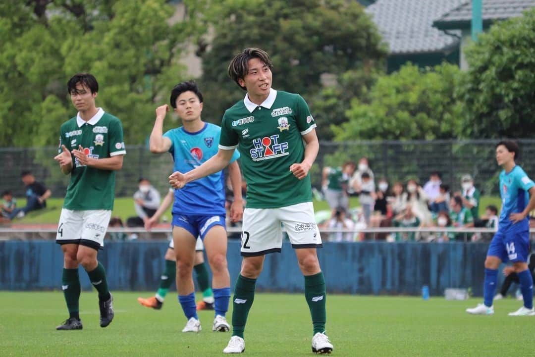 ＦＣ岐阜さんのインスタグラム写真 - (ＦＣ岐阜Instagram)「. 【山内彰選手 レイラック滋賀FCへ育成型期限付き移籍のお知らせ】  #山内彰 選手がレイラック滋賀FCへ育成型期限付き移籍することが決定しましたので、お知らせいたします。  □コメント 「この度レイラック滋賀FCに育成型期限付き移籍することになりました。 これまでFC岐阜で学んだことをレイラック滋賀FCでも活かしていきたいと思います。そしていつも応援してくださっているファン・サポーターの皆さんに良い報告が届けられるように頑張ってきますので、これからも応援よろしくお願いします」  中盤やサイドバックとして出場し、豊富な運動量とテクニックが魅力の山内彰選手✨ 天皇杯岐阜県大会決勝のミドルシュートも鮮明に覚えています⚽️ さらにたくましくなって帰ってきてくれることを願っています🥹🤝 頑張れアキラー✊💚  #fcgifu #FC岐阜 #MOVEYOURHEART」7月18日 14時13分 - fcgifu