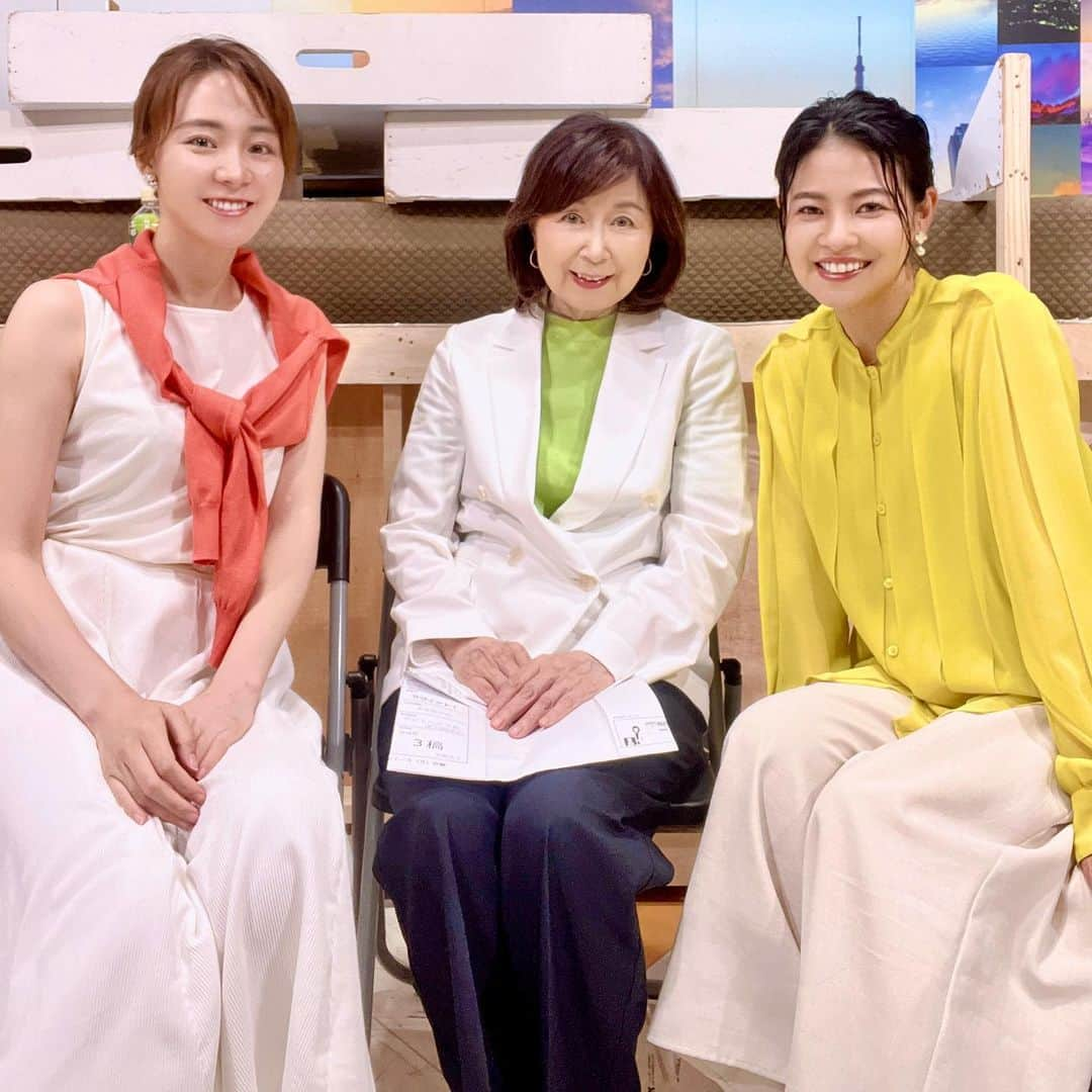 吉田玲奈のインスタグラム：「❥ おはようございます☀ 今週のTBS「ラヴィット」LION CMは、7/18.21出演します✨ ON AIRはam8:30〜9:00前後です🌻 ぜひ観てくださいね〜♪  写真は生CMの女王❥佐藤遙子さんと❥ @yoko_sato0403  モデルの❥利水つばさちゃんと❥ @tsubasa.toshimizu   #ラヴィット #LIONCM #ライオンcm #佐藤遙子 さん #利水つばさ ちゃん #吉田玲奈 #セントフォース #お仕事 #朝の情報バラエティ #LION製品 #今日を愛するライオン」