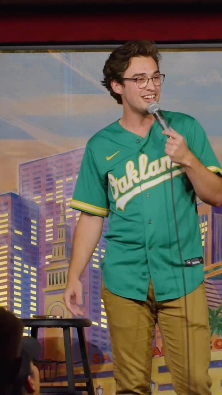 ジョーイ・ブラッグのインスタグラム：「I’m gonna miss getting a tetanus shot after every game. @athletics @mlb #Comedy #StandUp #Baseball #Oakland #OaklandAthletics」