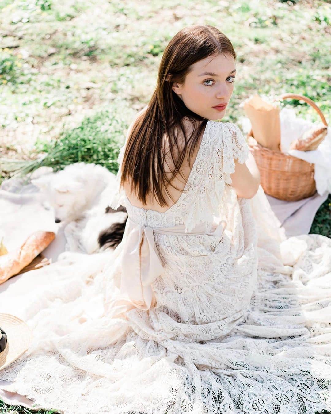 カイトアンドバタフライさんのインスタグラム写真 - (カイトアンドバタフライInstagram)「✨SUMMER SALE✨  Our summer sale🍃filled with crochet lace & the softest silk🍃dreamy dresses for every bride🍃designed & made in #california   Visit our site or send us a message! k&b😘  #summersale #wedding #bride #bohobride #dress #slowfashion #cottagecore #engaged #laceweddingdresses」7月18日 6時29分 - kiteandbutterfly