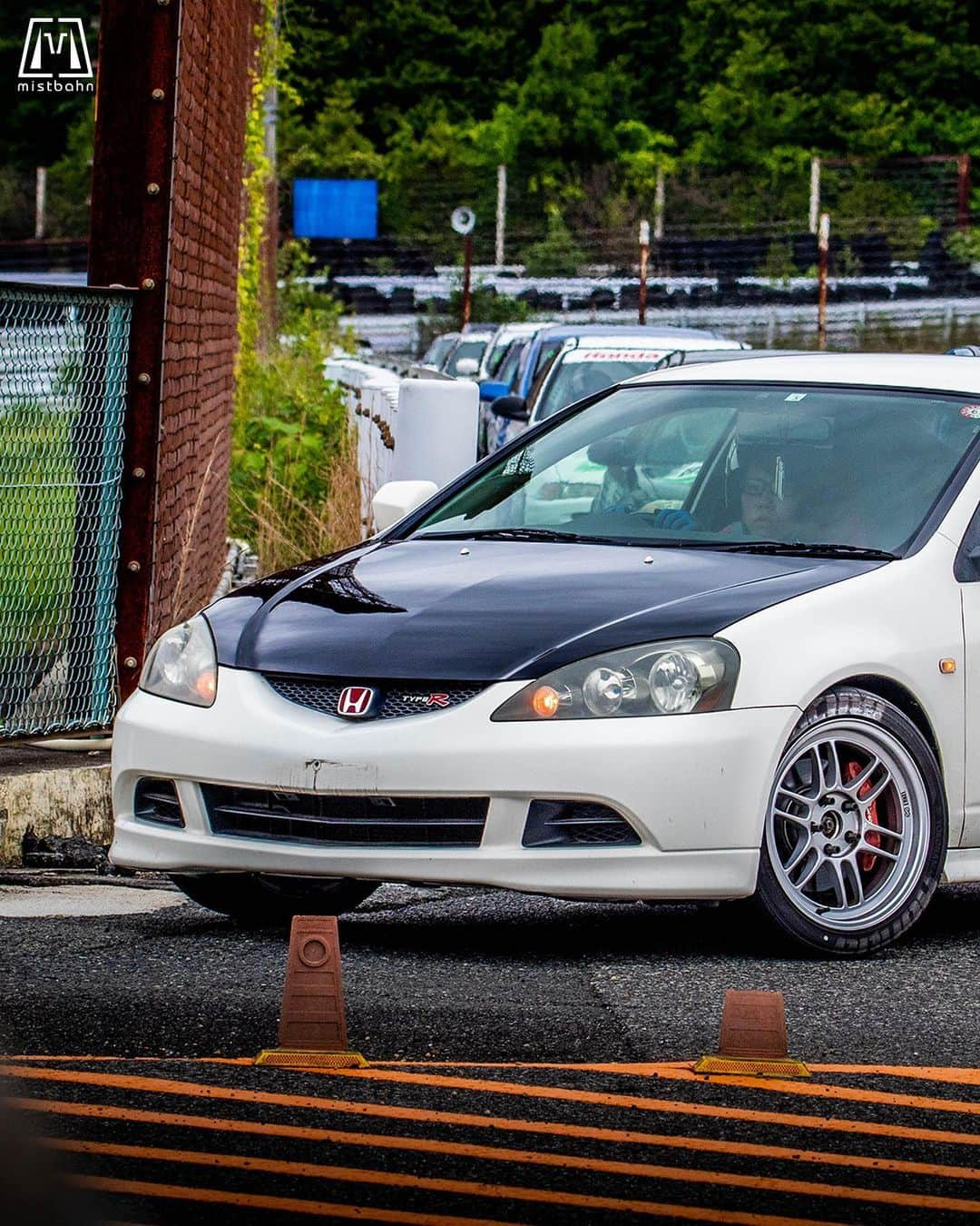 mistbahnさんのインスタグラム写真 - (mistbahnInstagram)「_ Honda DC5 INTEGRA Type R _ 🚗: @shimotaka__  📷: @mistbahn _ Shot on May-20 2023 🏁 "Circuit Festa ( @circuit_festa_west_japan )". Central Circuit (Hyogo Japan) _ JP) 2023年5月20日、セントラルサーキットで開催された「サーキットフェスタ ( @circuit_festa_west_japan )」で撮影。 _ #circuitfesta #サーキットフェスタ  #circuitfesta2023 #サーキットフェスタ2023 #centralcircuit #セントラルサーキット #hondaintegra #dc5 #dc5r #dc5integra #itr #インテグラ #ホンダインテグラ #integra #hondaintegratyper #rsx #kseries #k20 #k20a #vtec #timeattack #timeattackjapan #hondasontrack #teamenkei #rpf1 #enkeiwheels」7月18日 6時51分 - mistbahn