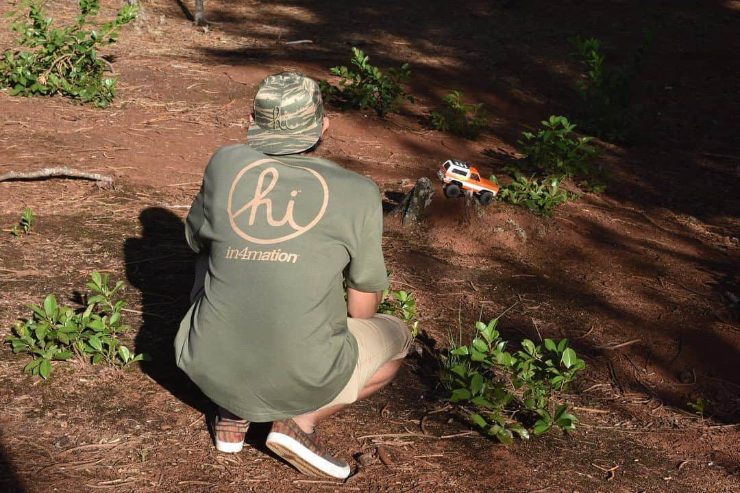 インフォメーションのインスタグラム：「Human Imagination  The Tiger Palm HI Script Snapback and Circle HI Tee drops Friday July 21st 8AM HST online at www.In4mation.co  Local pick up @slashershi   650 Iwilei Road Suite 190 Honolulu, HI 96817  #hawaiioriginals #in4mation #hi #slashershi #hawaii #olive #streetwear」