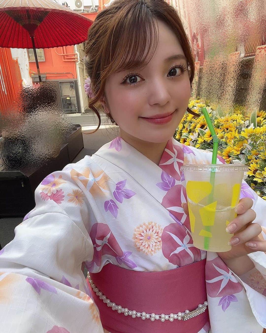 栗原みさのインスタグラム：「. 今日も1日がんばろね🥹🤍🤍 . . . #栗原みさ #役者 #浅草 #浴衣 #photo #photography #photooftheday #selfie #japanesegirl #japan #yukata #horrorfan #instagood #followme」