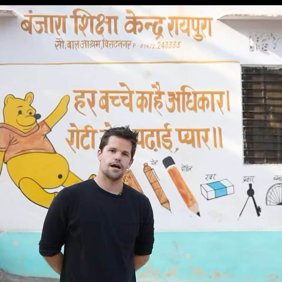 マックス・カーバーのインスタグラム：「Thanks to @gocampaign I had a once in a lifetime opportunity to visit India in what would be an incredible adventure! One of the biggest highlights was being able to visit The Banjara Education Center, a school for Banjara youth started by Bal Ashram Trust, a wonderful organization founded by Nobel Prize winner Shri. Kailash Satyarti. Bal Ashram Trust is committed to the welfare, education and wellbeing of children in their long term rehabilitation after being rescued from child labor, child slavery and child trafficking. Please support this incredible organization! They need our help! More info in the link above in my bio!  #india #gocampaign #balashram #donate #pleasehelp #education #child」