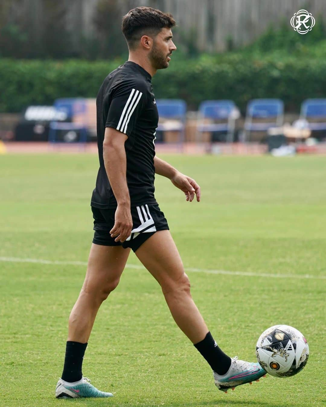 カルレス・ヒルさんのインスタグラム写真 - (カルレス・ヒルInstagram)「Leading the league in assists. Second in goal contributions. Carles Gil. #mlsallstar」7月18日 9時32分 - carlesgil92