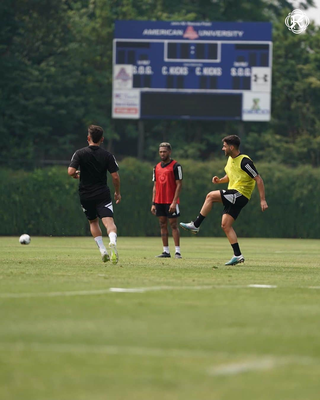 カルレス・ヒルさんのインスタグラム写真 - (カルレス・ヒルInstagram)「Leading the league in assists. Second in goal contributions. Carles Gil. #mlsallstar」7月18日 9時32分 - carlesgil92