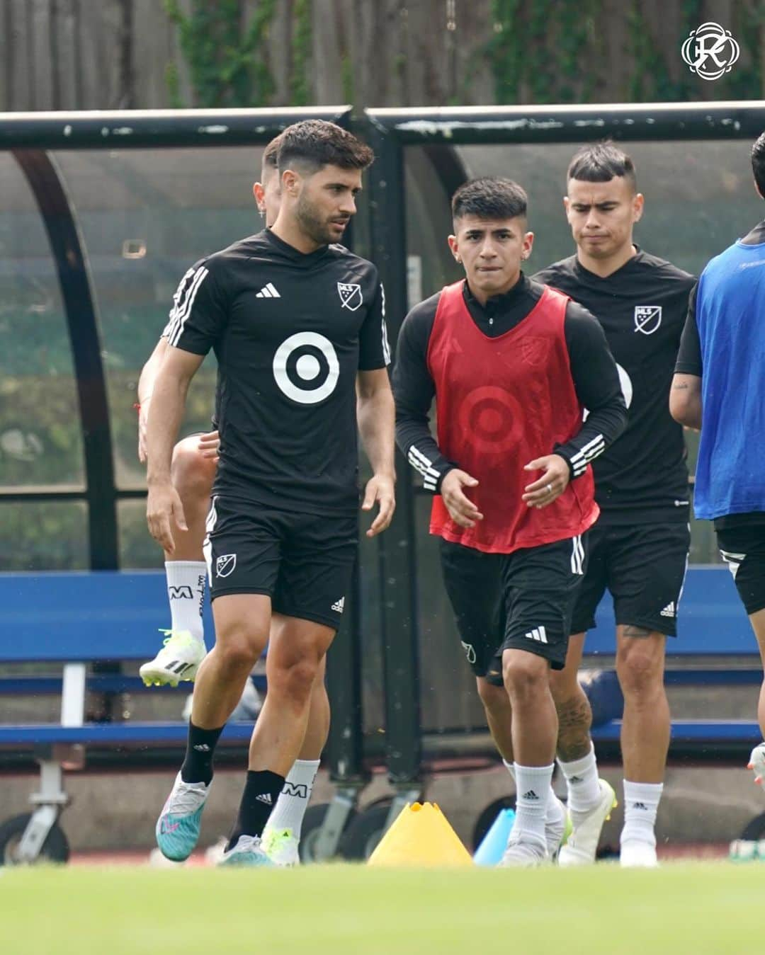 カルレス・ヒルさんのインスタグラム写真 - (カルレス・ヒルInstagram)「Leading the league in assists. Second in goal contributions. Carles Gil. #mlsallstar」7月18日 9時32分 - carlesgil92