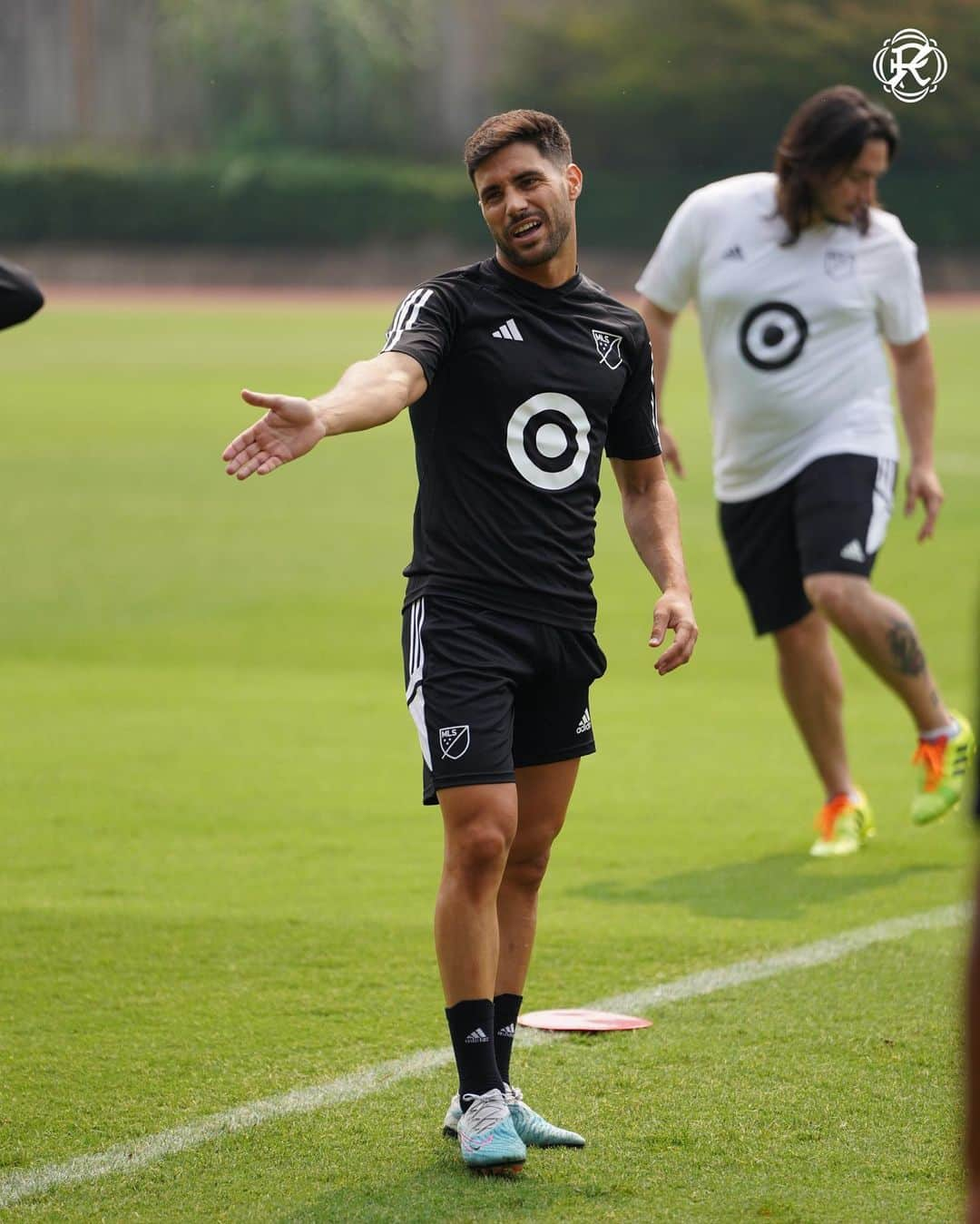 カルレス・ヒルさんのインスタグラム写真 - (カルレス・ヒルInstagram)「Leading the league in assists. Second in goal contributions. Carles Gil. #mlsallstar」7月18日 9時32分 - carlesgil92