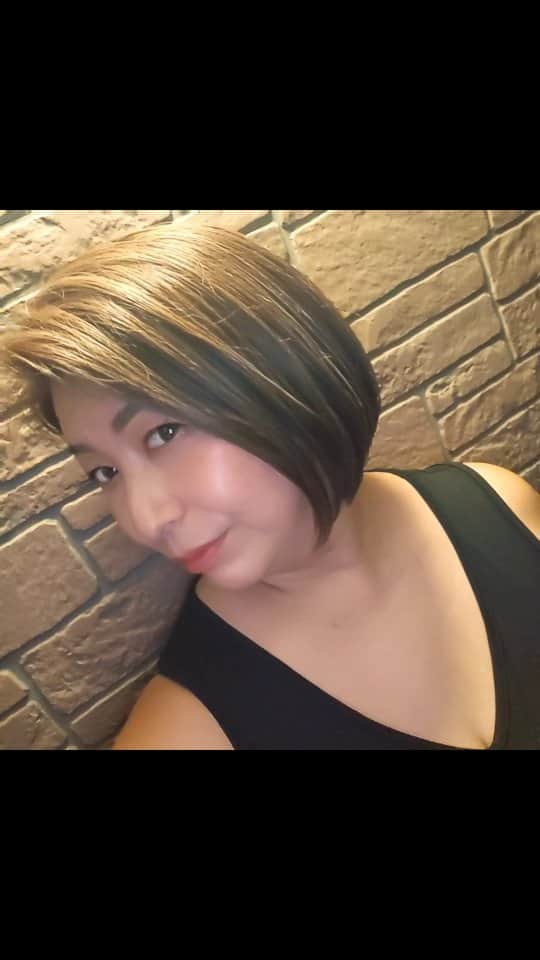 のインスタグラム：「I had my hair cut. I can't wait to see you!」