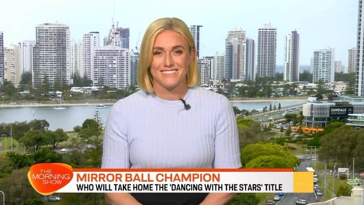 サリー・ピアソンのインスタグラム：「After their shock eliminations from Dancing With The Stars, Sally Pearson and Laura Byrne reveal who they think will take out the coveted mirrorball trophy. 🪩 🕺💃   @dancingau @sallypearson @ladyandacat  #dancingau #dwtsau #sallypearson #laurabyrne」