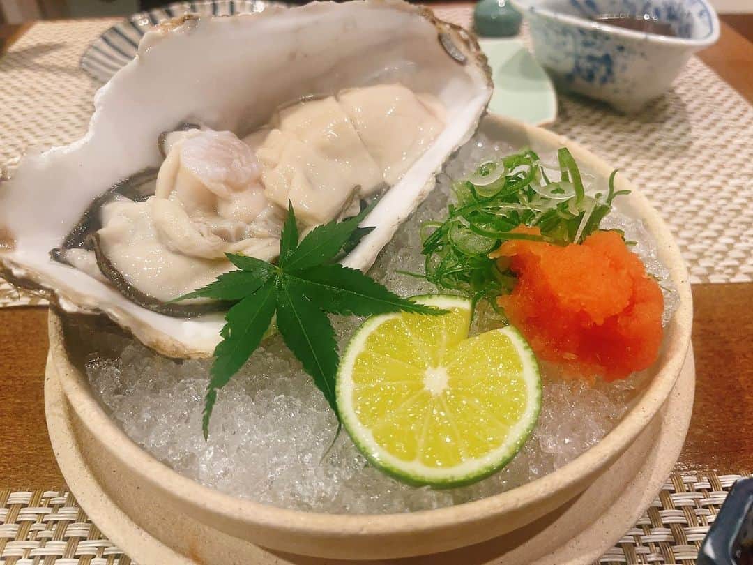 七海のインスタグラム：「最近食べたものたち  海鮮と辛いものとお野菜が好き  大阪居るとあんまり食べないけどらーめんも好き🍜  #大阪グルメ」