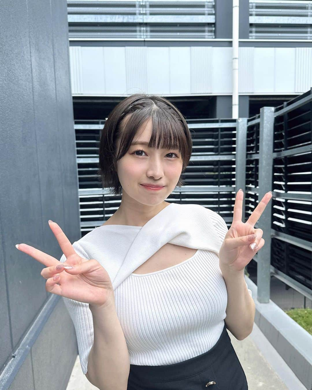 安部若菜さんのインスタグラム写真 - (安部若菜Instagram)「安部若菜 22歳になりました！  いつも応援してくださる方や周りの方に 沢山恩返し出来るようなハッピーな一年にします！  #誕生日 #幸せです 🎂 #いつもありがとうございます 🎂🎉」7月18日 19時00分 - _wakapon_