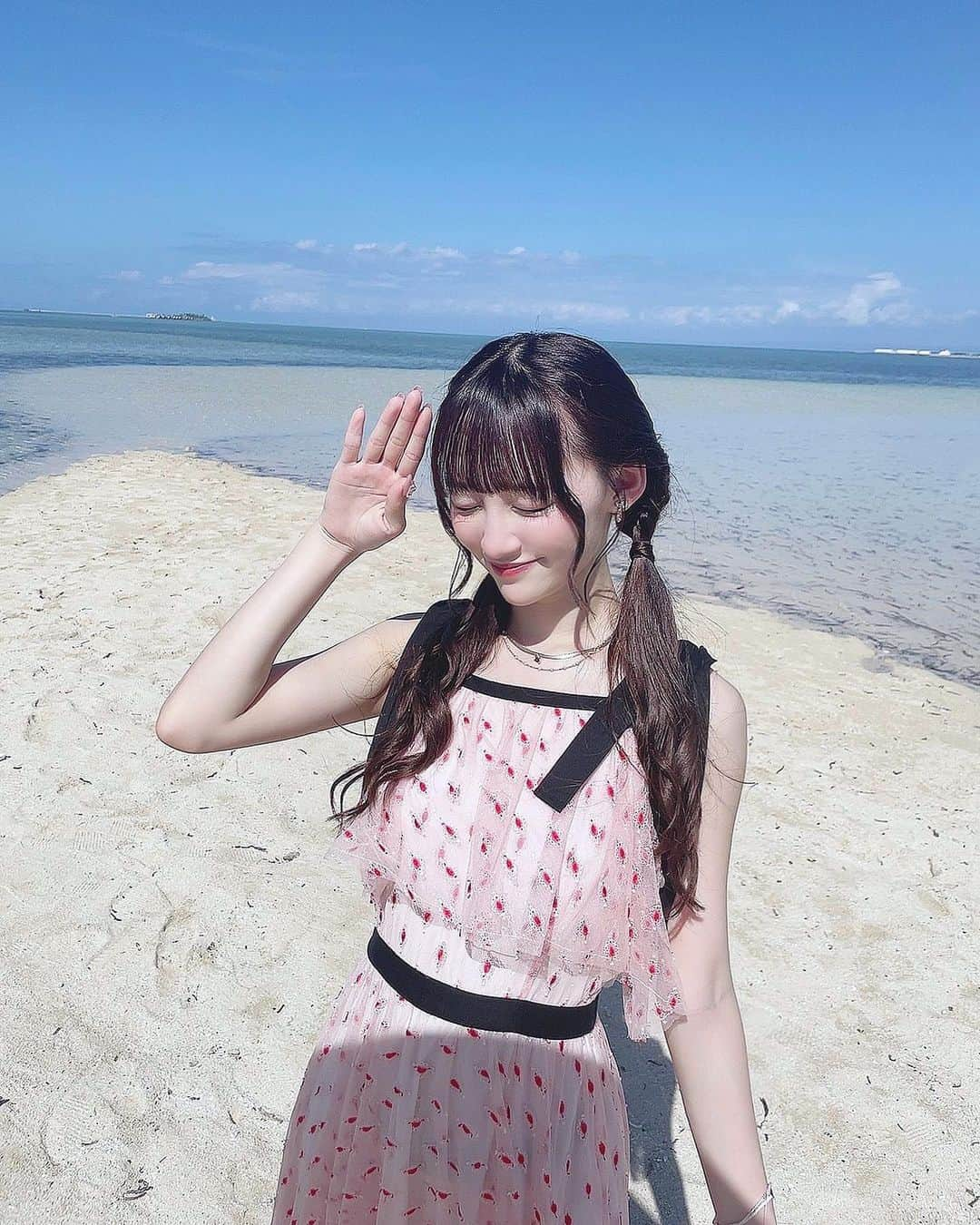 音嶋莉沙さんのインスタグラム写真 - (音嶋莉沙Instagram)「今日はフラゲ日〜🐬 もう手元にある方もいるのかな〜 ⁡ 今回も盛り沢山な内容になってるよ☺️ ⁡ ジャケ写のサインも徐々に届いてるみたいで！！！ 嬉しい‪🫶🏻️ ⁡   #ナツマトペ  #フラゲ日」7月18日 22時44分 - otoshima_risa