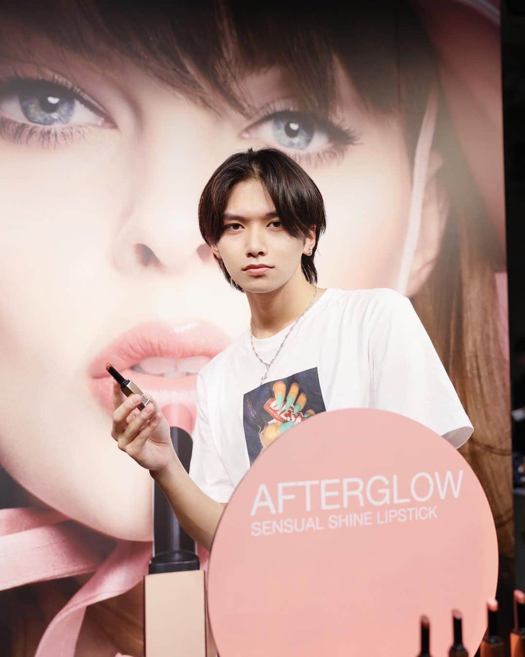 中里真哉斗のインスタグラム：「"THE AFTERGLOW COLLECTION ” に参加させて頂きました。  #narsglow  #ナーズアフターグロー」