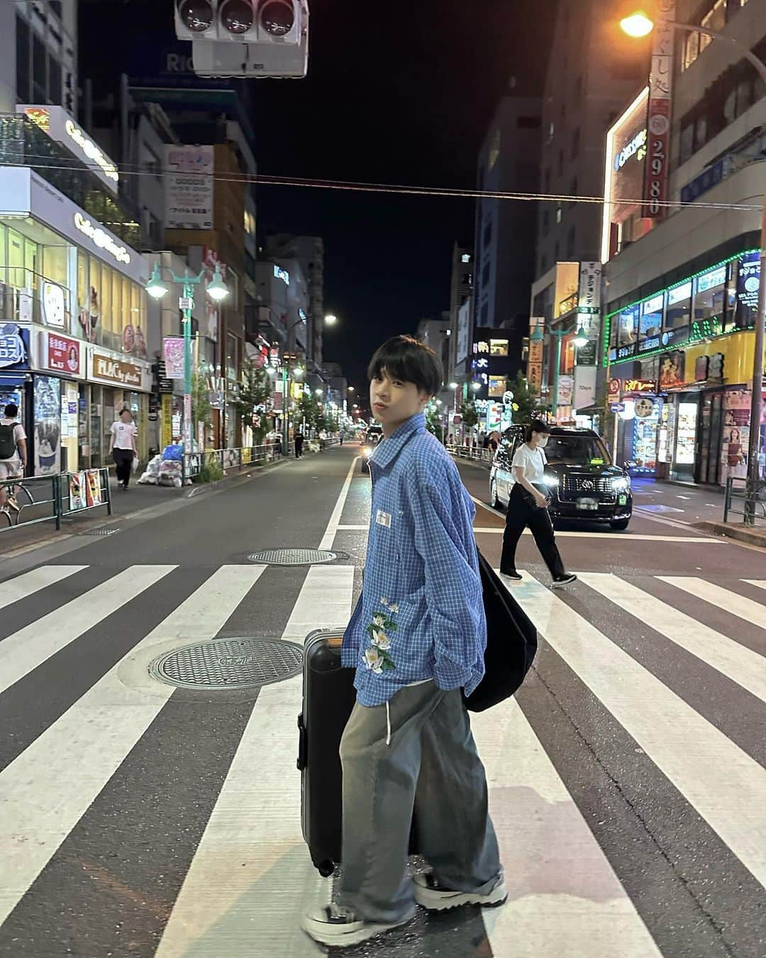 堀内結流さんのインスタグラム写真 - (堀内結流Instagram)「_ Crosswalk」7月18日 23時16分 - yuiru_supafuru