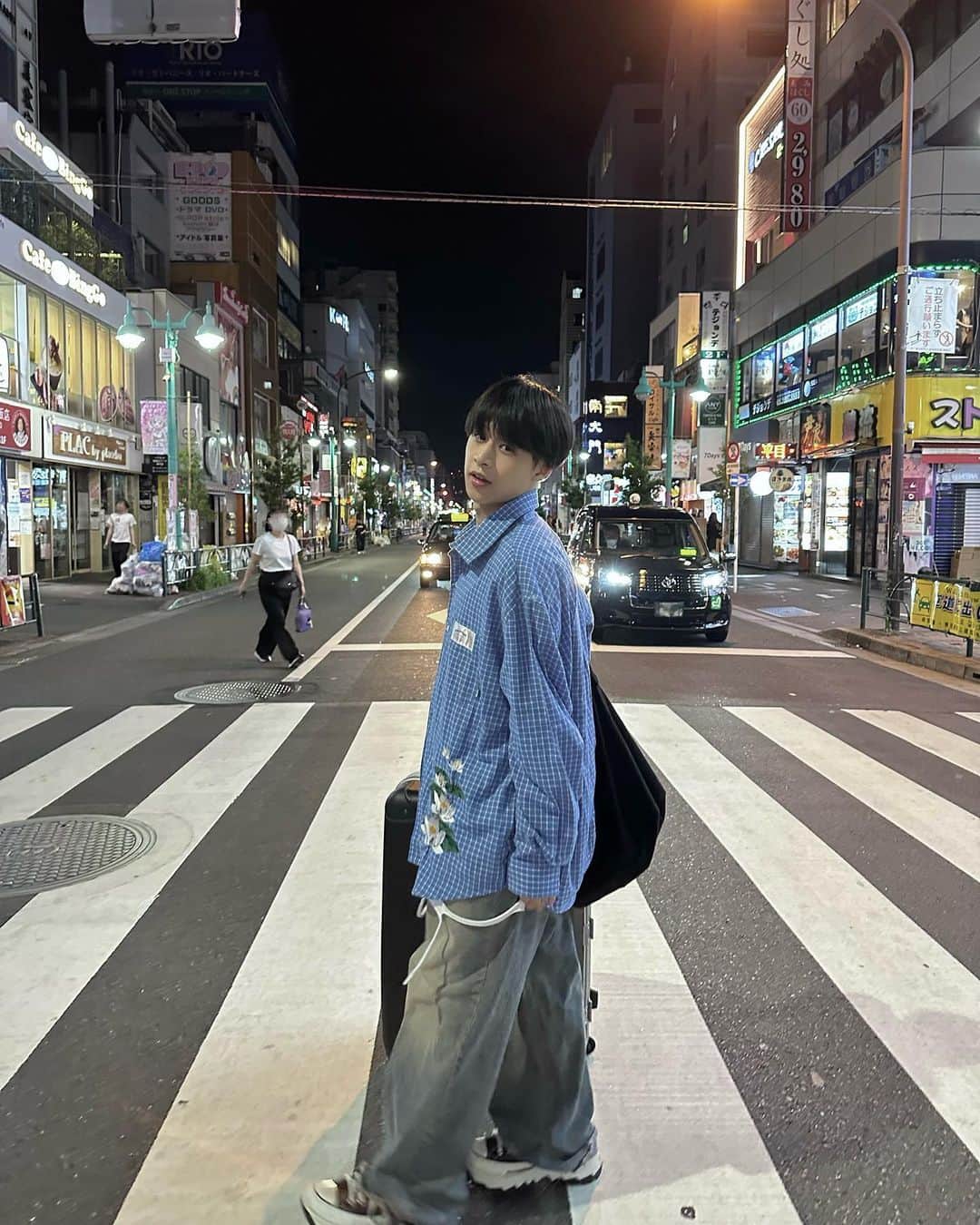 堀内結流さんのインスタグラム写真 - (堀内結流Instagram)「_ Crosswalk」7月18日 23時16分 - yuiru_supafuru