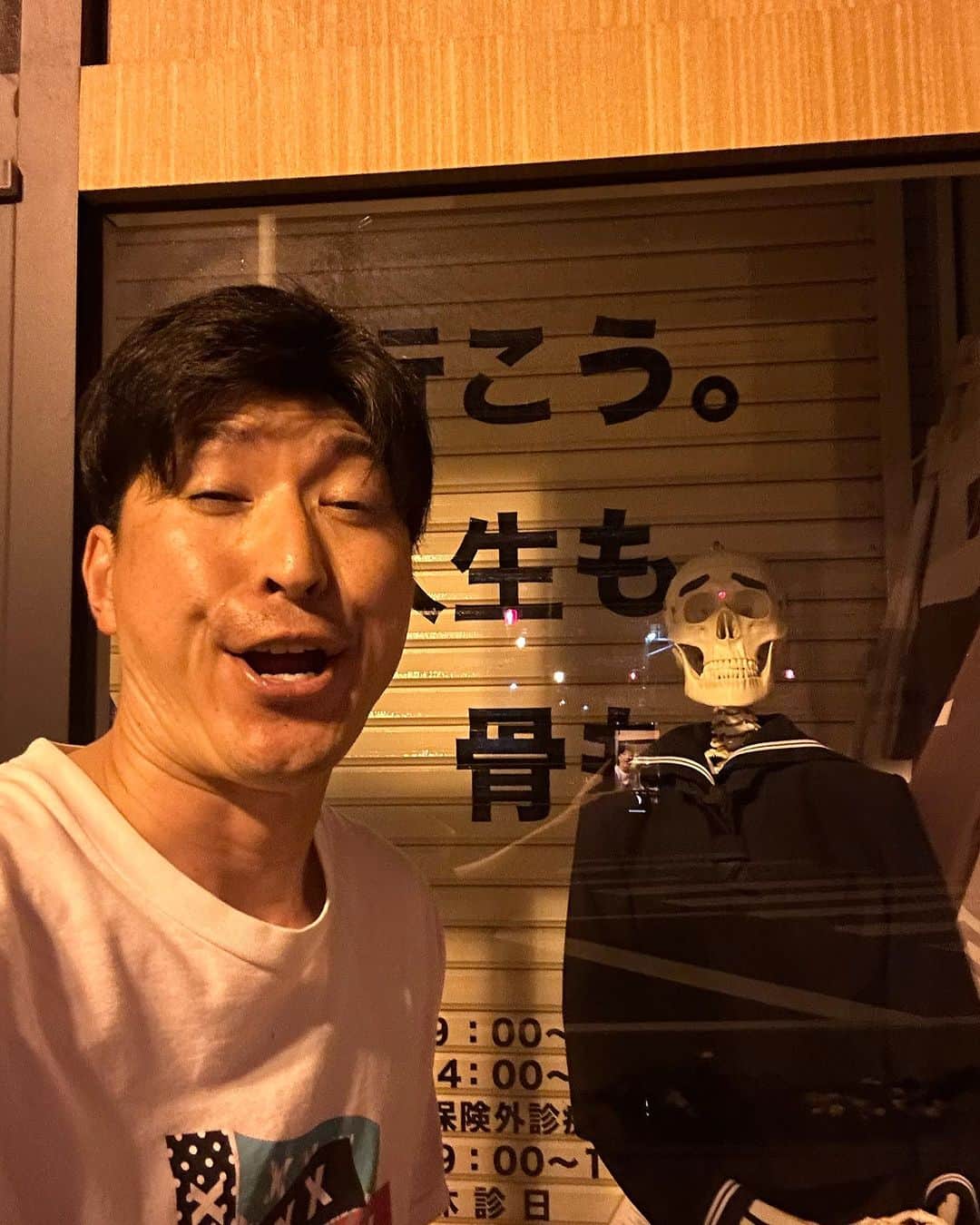 新垣勇人さんのインスタグラム写真 - (新垣勇人Instagram)「37歳なのにGKと写真を撮ってしまった。」7月18日 23時51分 - hayato.arakaki28