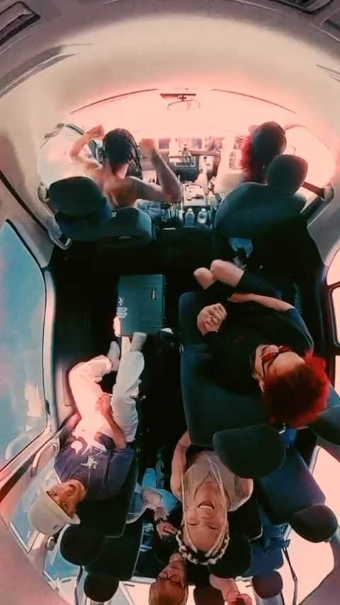 Kazuki Takemuraのインスタグラム：「📹 @seidai_takekoshi  #crossfaith #thebonez」