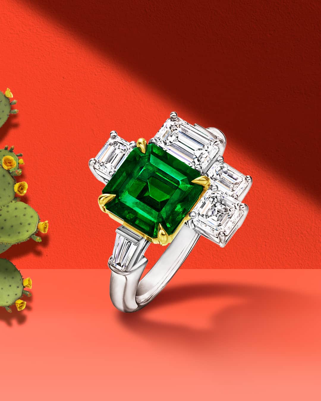 ハリー・ウィンストンのインスタグラム：「Like its namesake, the Central Park Ring evokes an oasis of refreshing beauty with its enchanting emerald center stone and luminous diamonds. Explore contemporary nature-inspired gems for summer—link in bio. #HarryWinston #WinstonHighJewelry」
