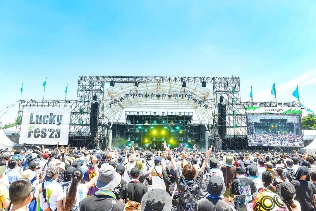 Microのインスタグラム：「Lucky Fes 23  Def Tech "The Sound Waves" Time  音のシャワーを浴びまくれ🚿  @luckyfm_fes at 国営ひたち海浜公園」